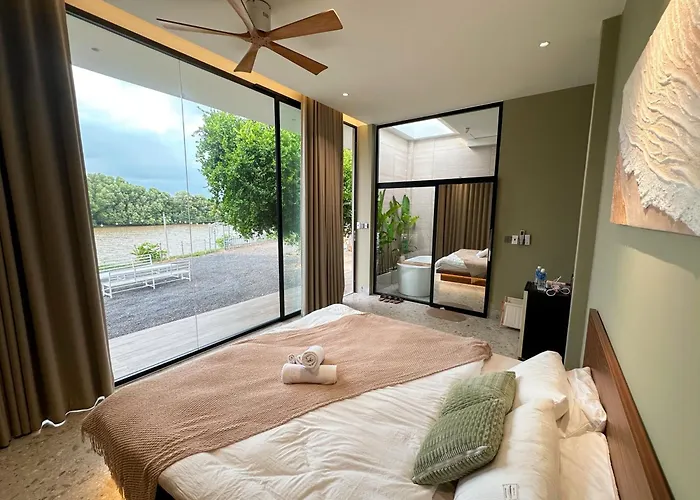 Phú Xuân - Gần Dốc Hoàng Hôn, Rộng View Sông lều