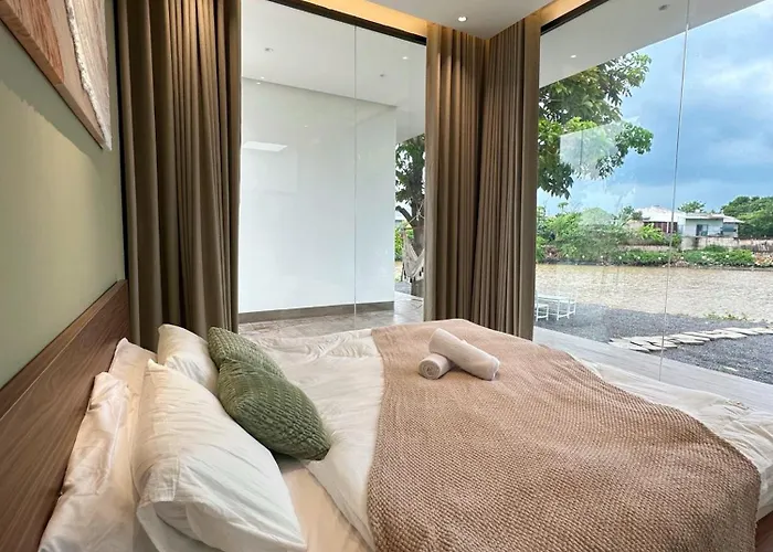 Phú Xuân - Gần Dốc Hoàng Hôn, Rộng View Sông lều