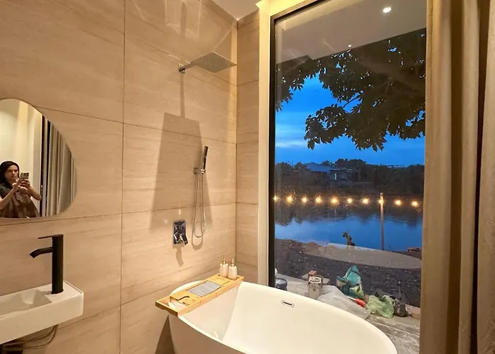 Phú Xuân - Gần Dốc Hoàng Hôn, Rộng View Sông